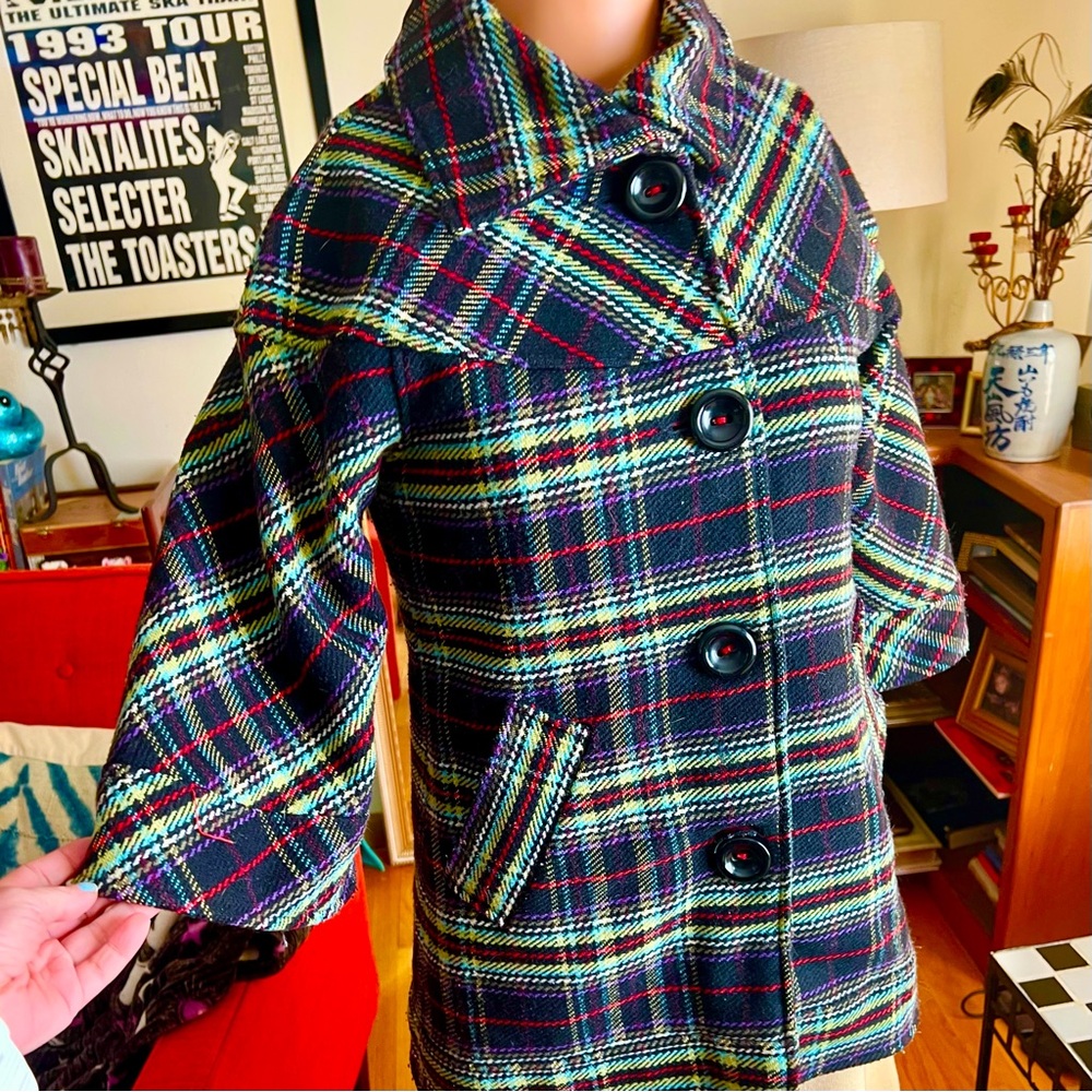SOLD Vintage Plaid Pea Coat - Picture 14 of 14